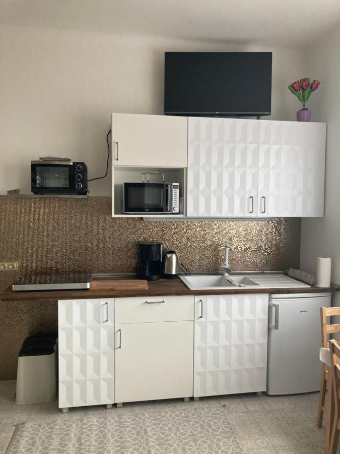 Artep Apartment Пилзен Екстериор снимка